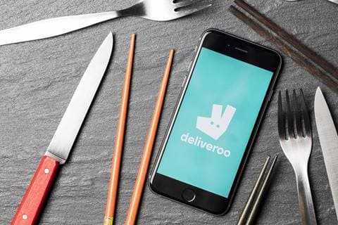 Deliveroo : Pourquoi vous recevez quand même des couverts ?